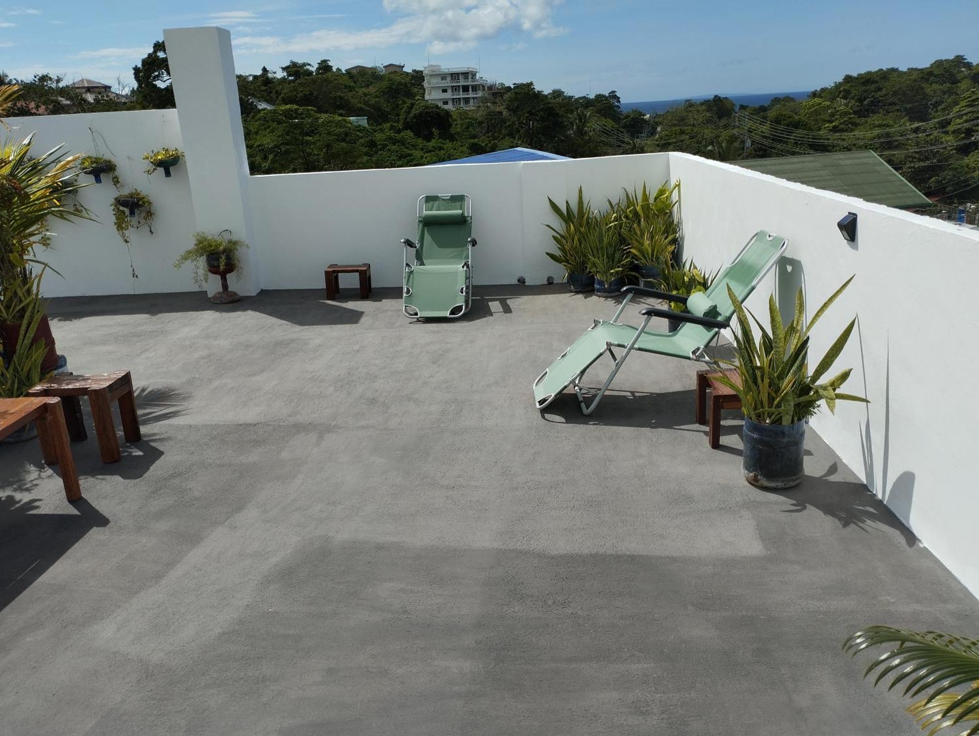Guest house Roger'S Place Guesthouse Manoc-Manoc